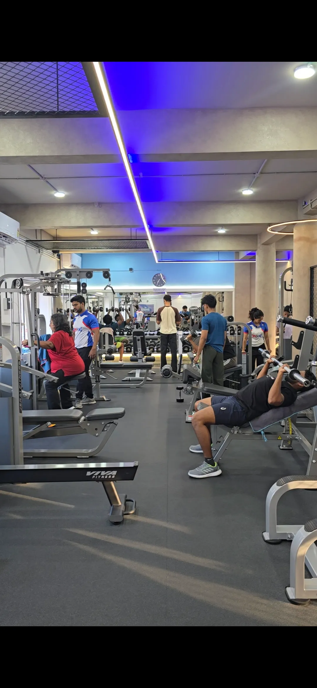 Women training at SpaRing Multi Gym, unisex gym in Kochi